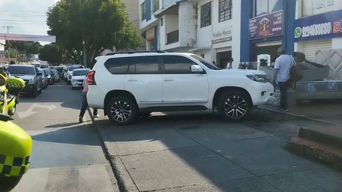 Sicarios asesinaron a un comerciante e hirieron a dos personas más en Cali
