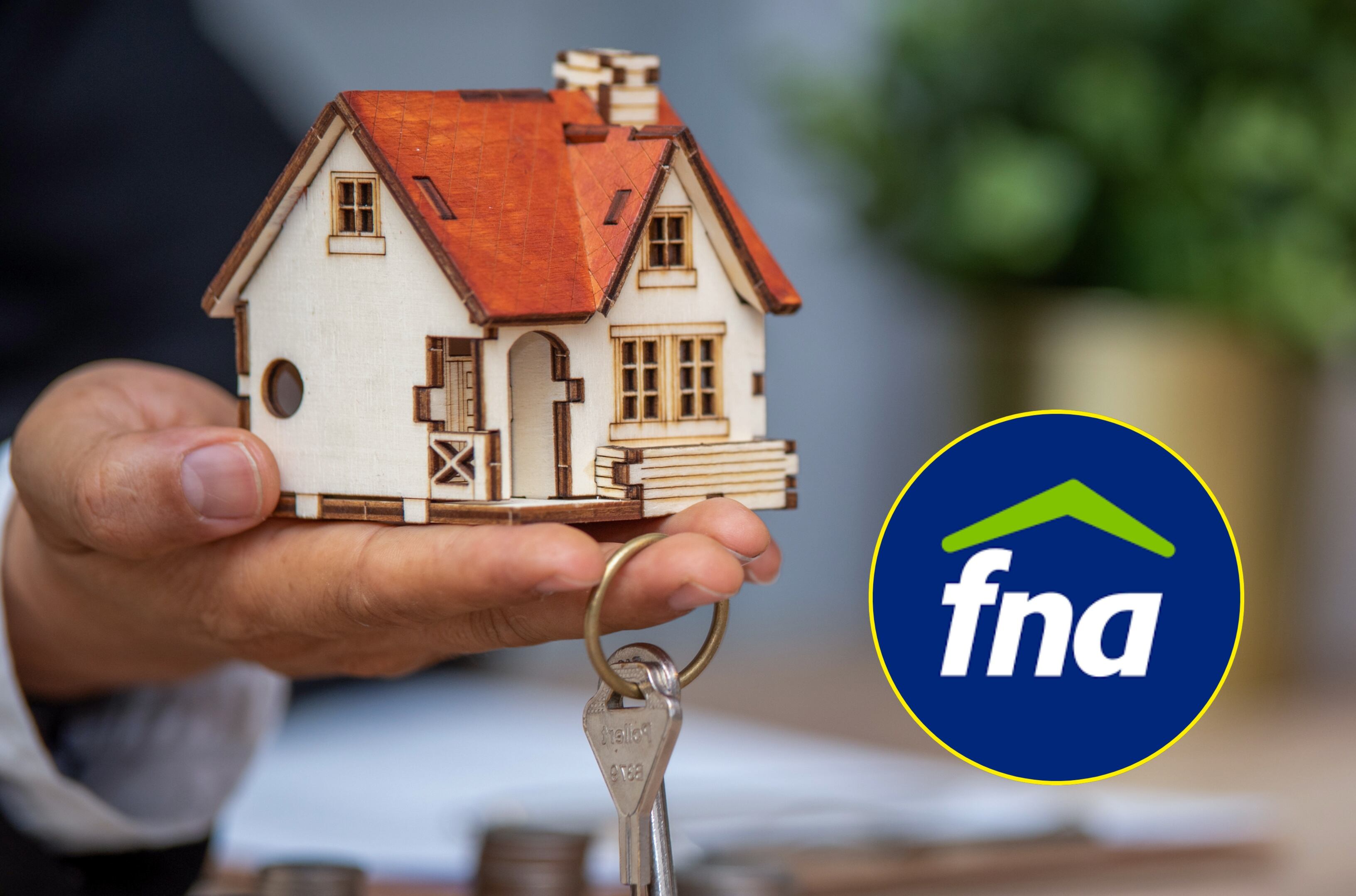 Imagen de referencia y logo del Fondo Nacional del Ahorro. Foto: Getty Images / FNA