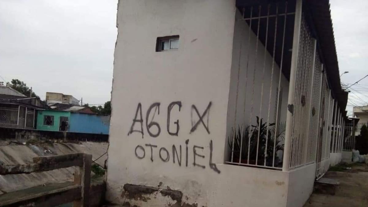 Investigan grafitis firmados por el Clan del Golfo en Soledad, Atlántico