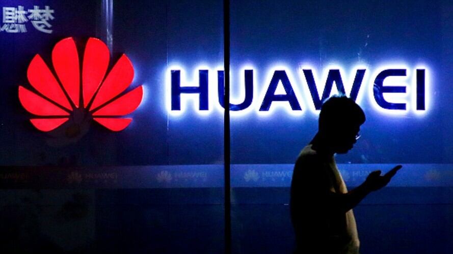 Facebook suspende preinstalación de sus aplicaciones en dispositivos Huawei. Foto: Getty Images