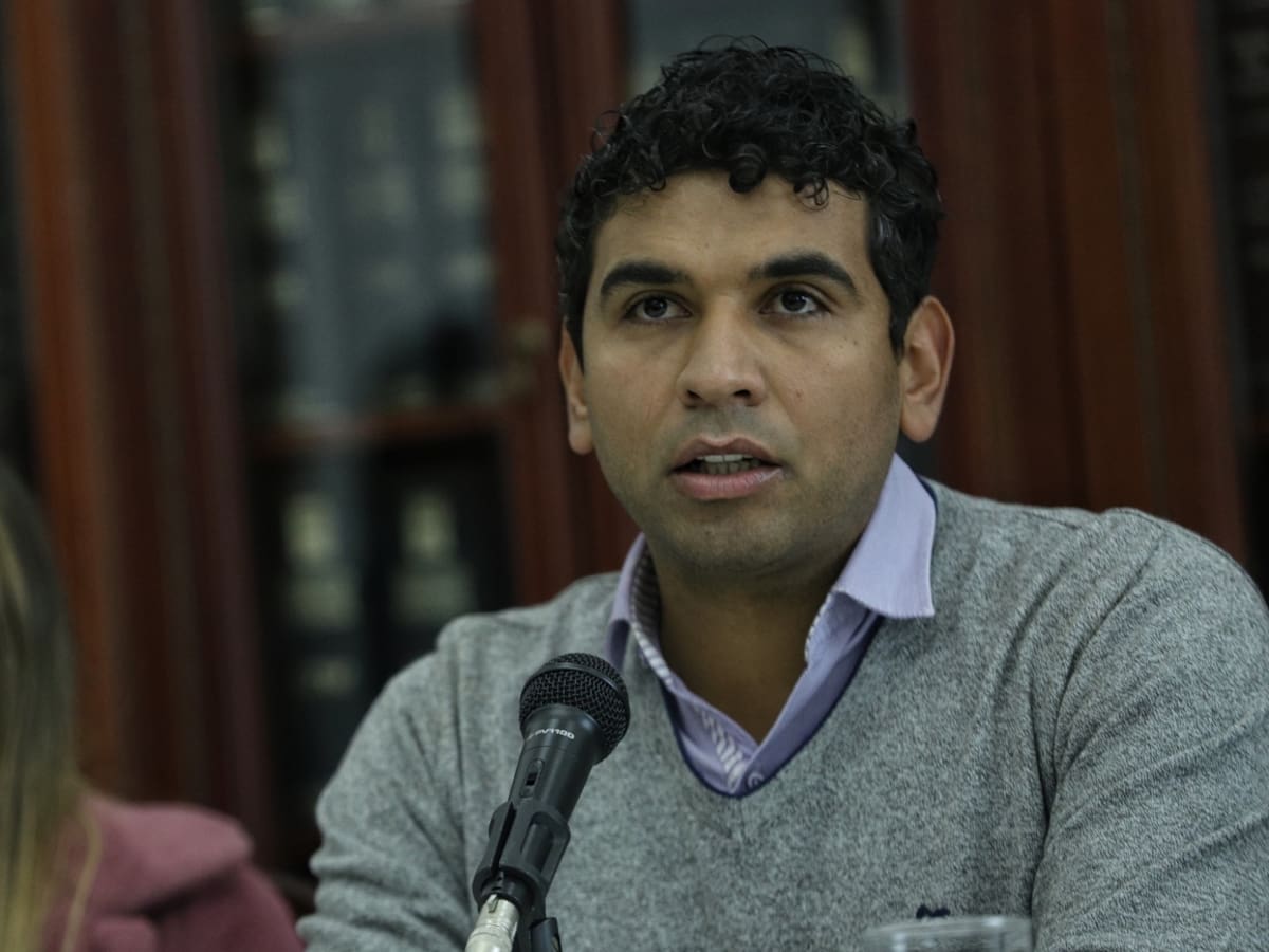 Esto respondió David Racero tras denuncias por presunto clientelismo en el Sena