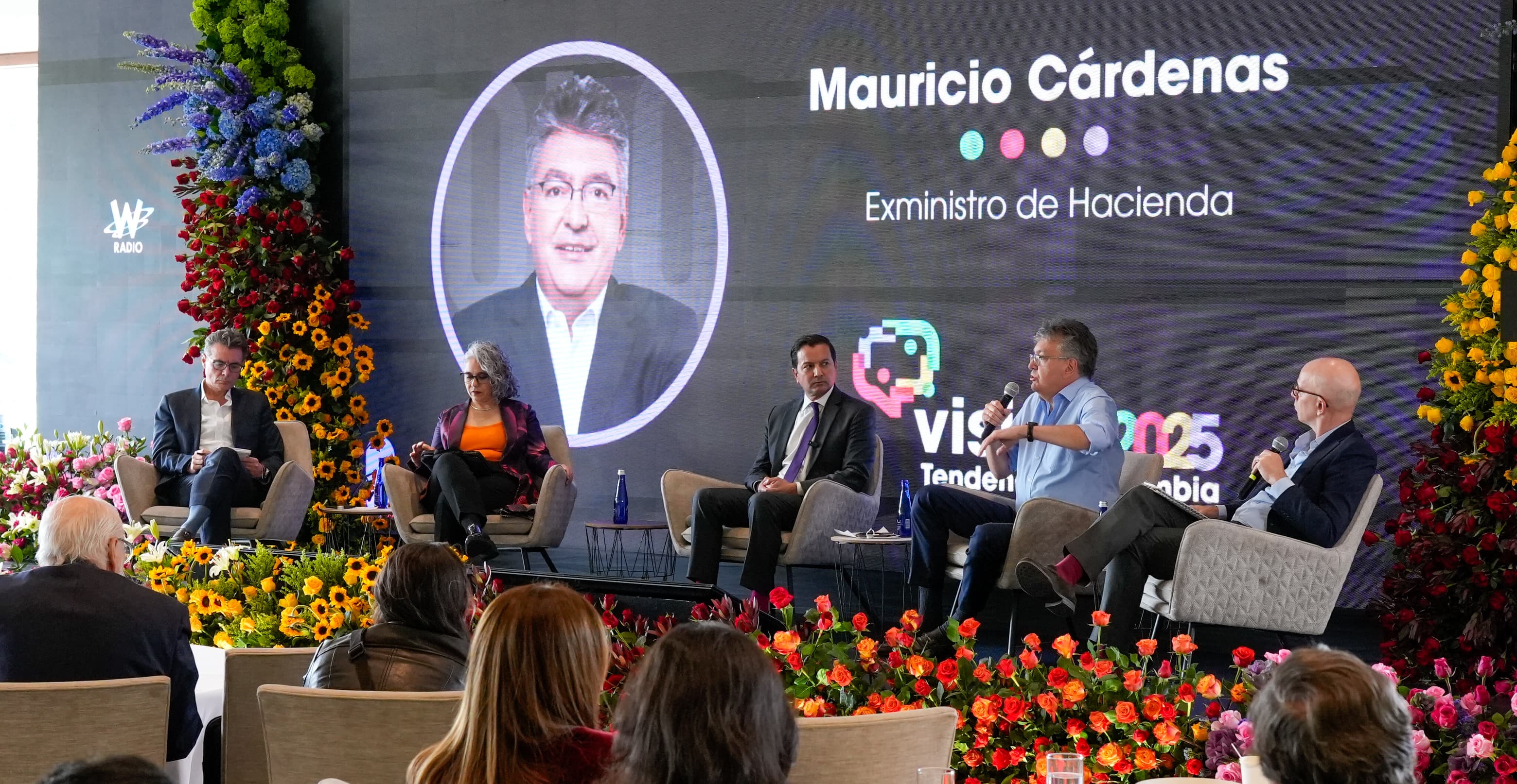 Expertos analizaron los retos en materia de gobernabilidad que le esperan al país en el 2025. | Foto: Prisa Media