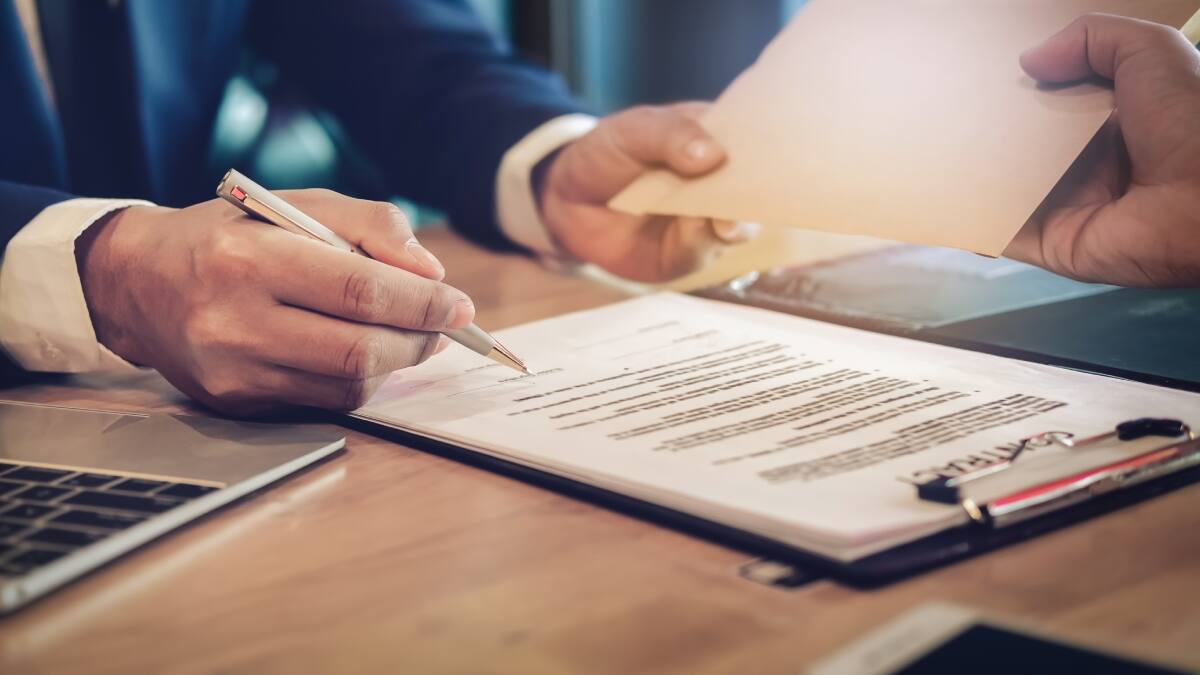 ¿Raspando la olla también en La Mesa? Denuncian amarre de contratos