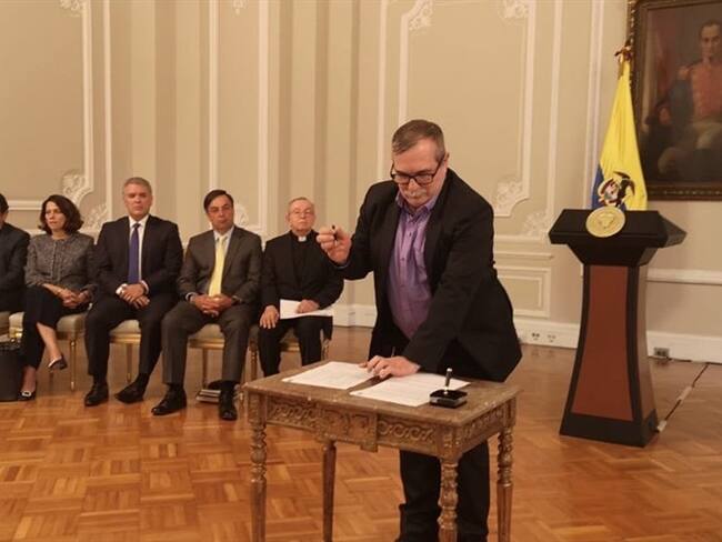 Partidos independientes, de Gobierno y de oposición firmaron “pacto por la no violencia”. Foto: Farc