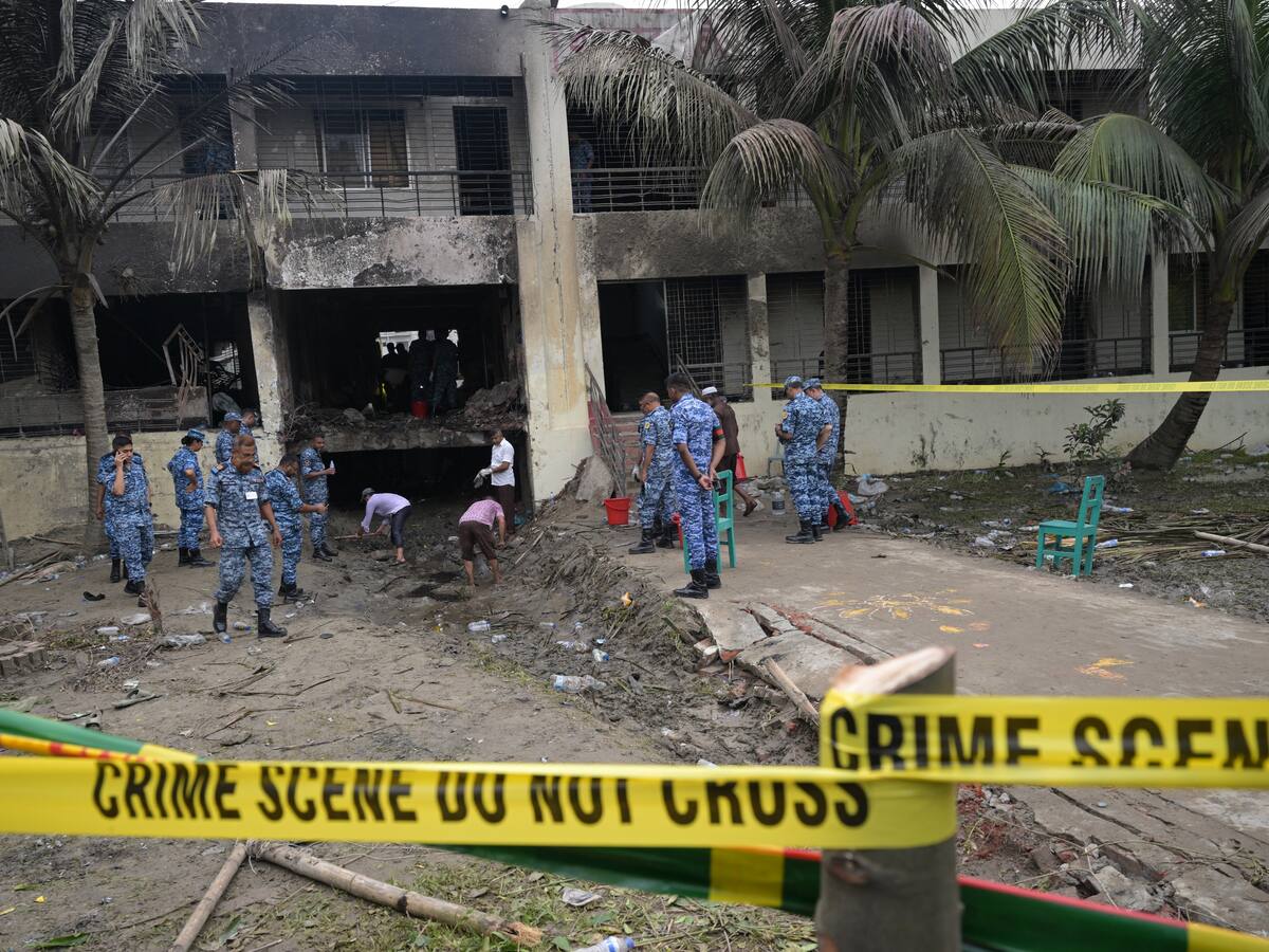 Balance del accidente de avión sobre escuela de Bangladés subió a 27 muertos