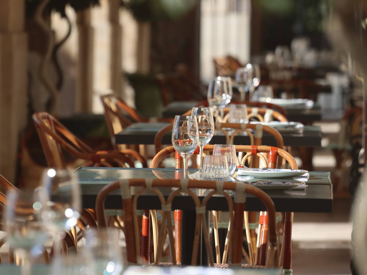 Industria gastronómica preocupada por caída de ventas en restaurantes