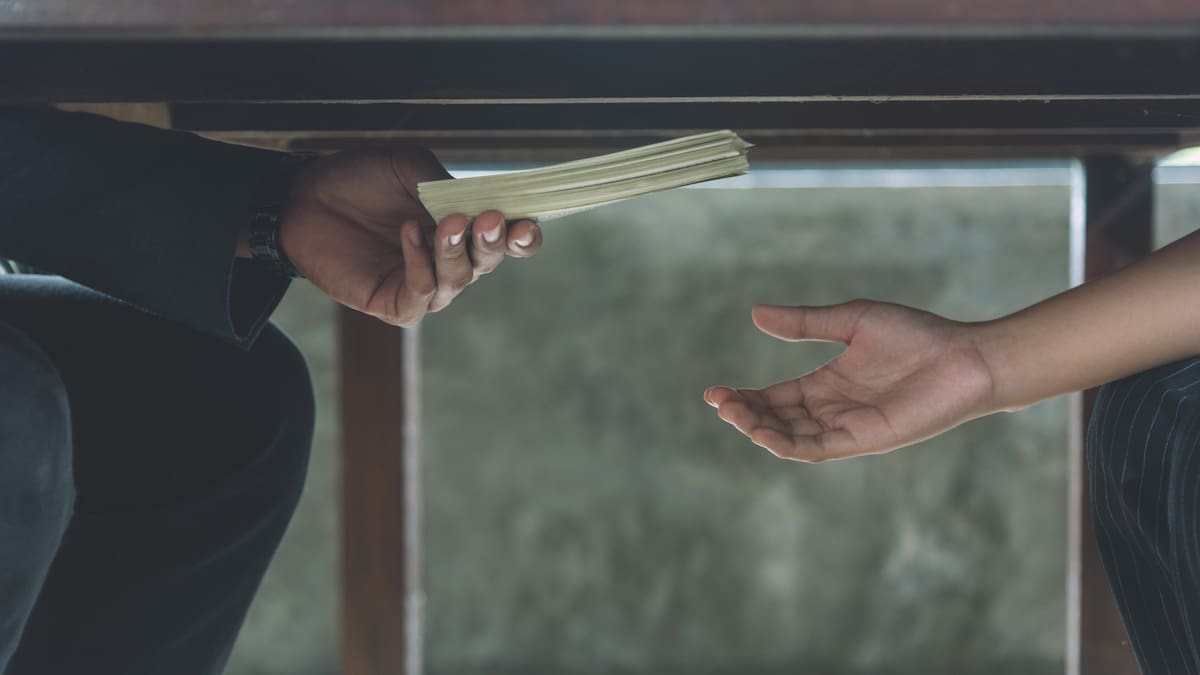 Denuncia por presunta renovación de contratos a cambio de plata y votos en la Secretaría de Integración de Bogotá