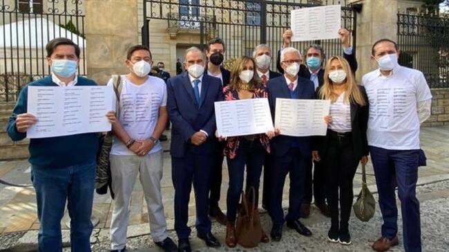 Coalición de la Esperanza se reúne con el Gobierno. Foto: Lucas Pombo