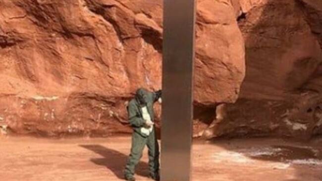 Encuentran otro monolito de metal en Rumania. Foto: Departamento de Seguridad Pública de Utah