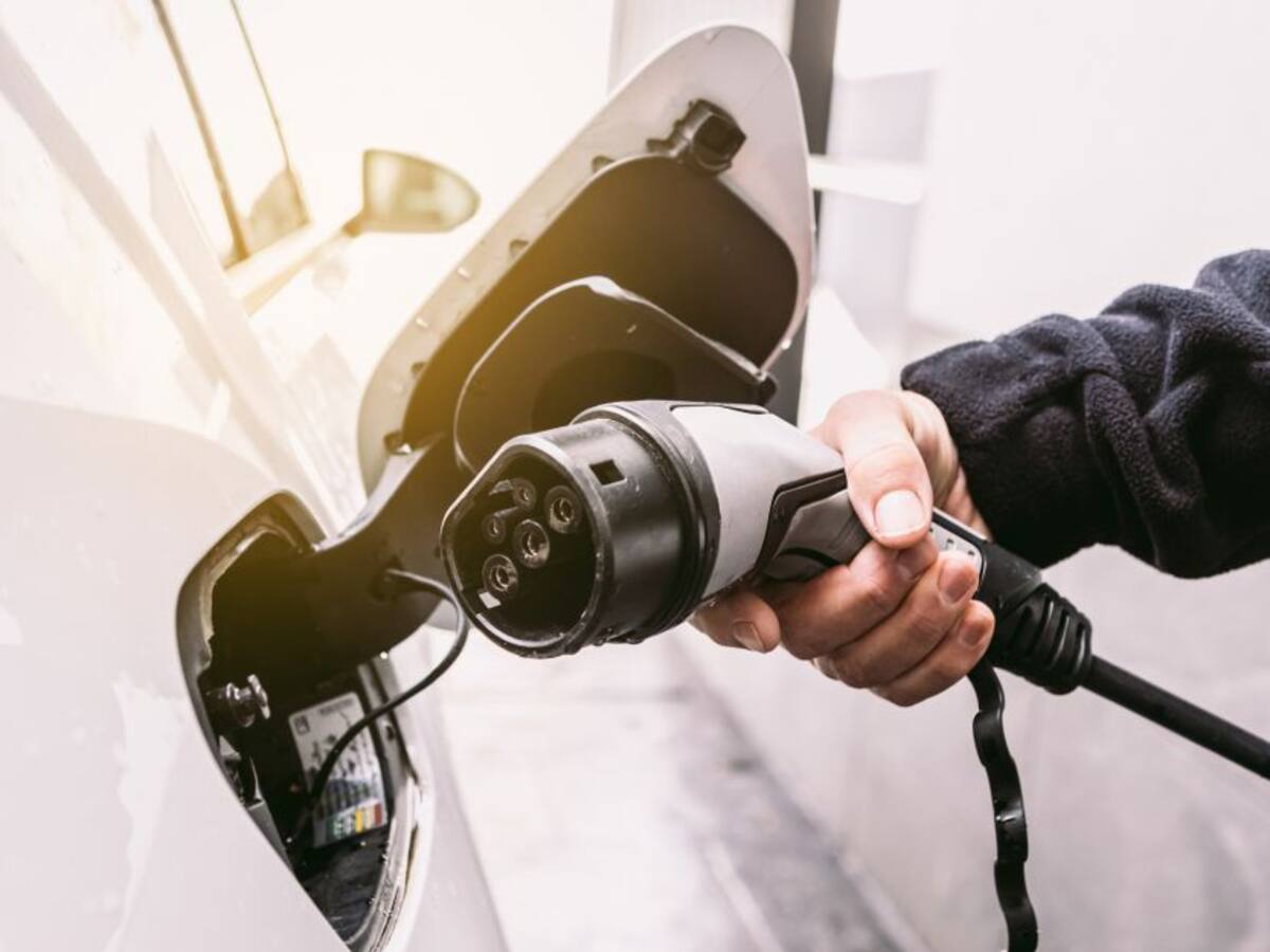 Reforma tributaria: Concesionarios rechazan propuesta de aumentar impuesto a carros híbridos