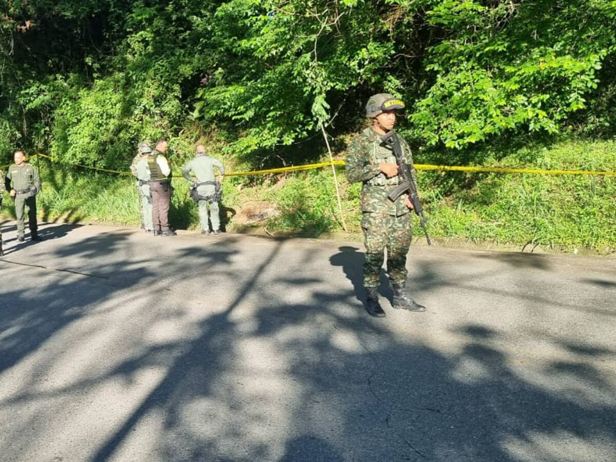 Ejército frustró atentado en Huila: disidencias Farc habían acondicionado cilindro-bomba