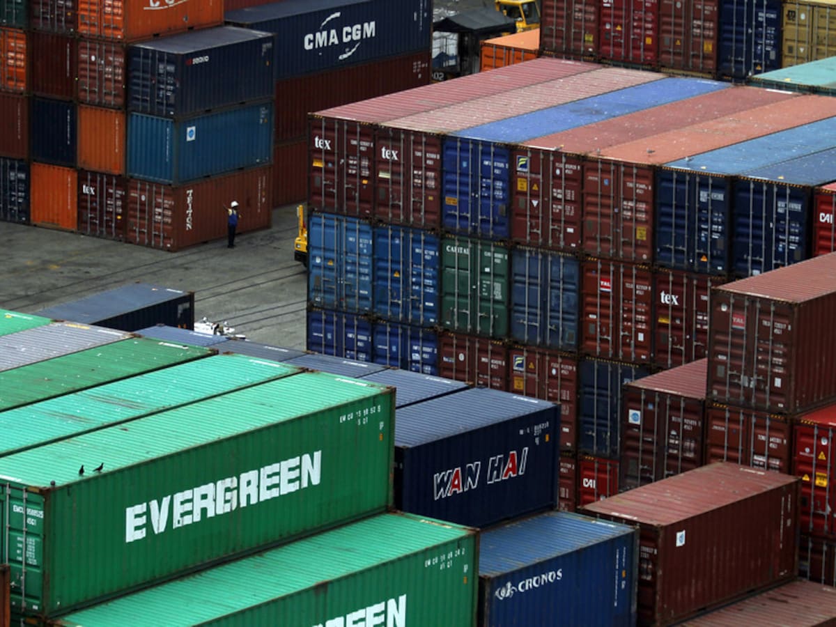 Cómo entender la crisis de contenedores y su efecto en la escasez de papel