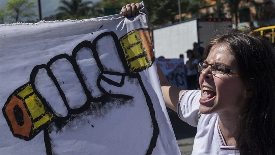 La manifestación de estudiantes universitarios en Cartagena terminó en desmanes. Foto: Getty Images