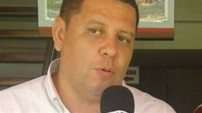 El periodista Vladimir Largacha, había sido diagnosticado con COVID-19. Foto: Facebook: Vladimir Largacha