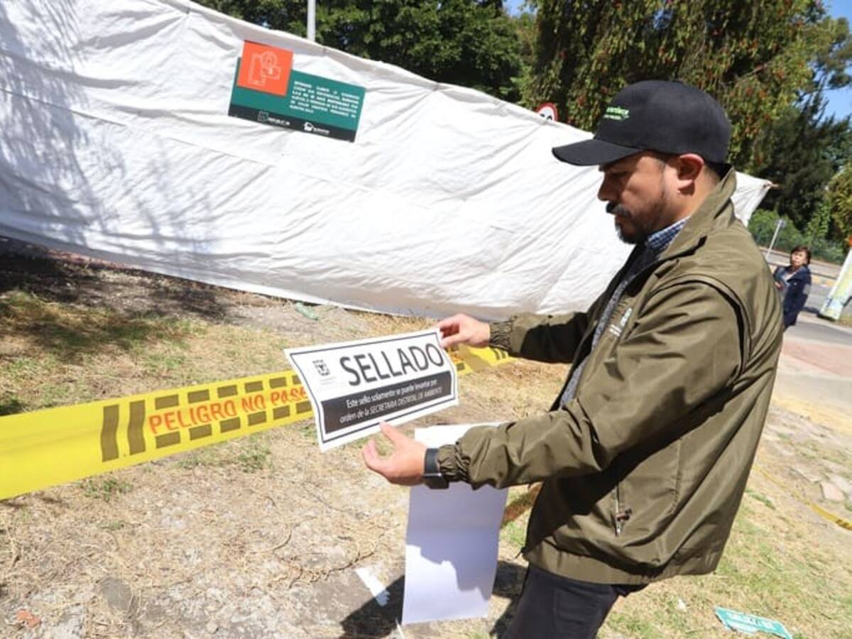 Secretaría de Ambiente sella proyecto inmobiliario en humedal Córdoba en Bogotá