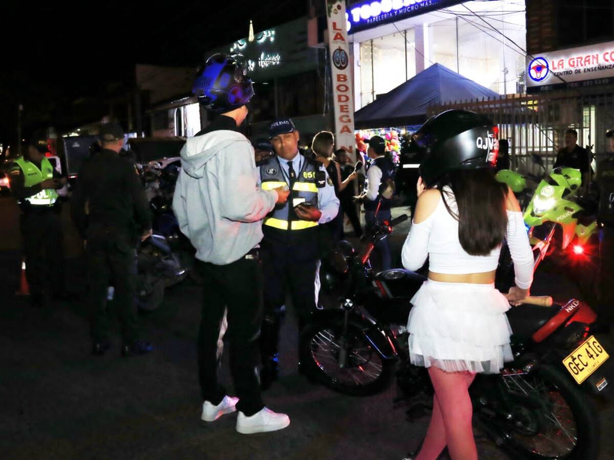 Halloween en Cali marcado por caravanas, armas, riñas y desorden