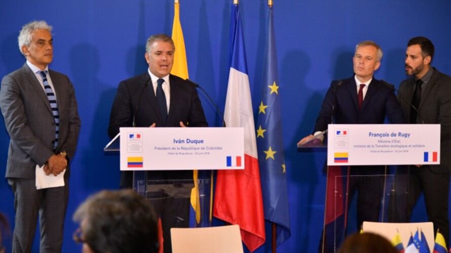 El presidente Iván Duque anunció que sancionará la ley que promueve los vehículos eléctricos en Colombia, entregando incentivos a los usuarios. Foto: La Wcon Julio Sánchez Cristo