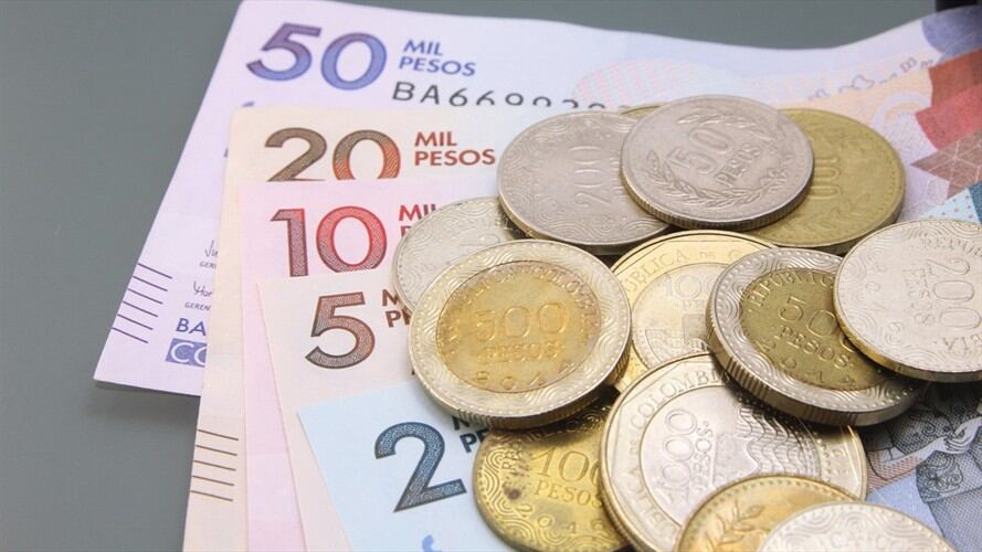 Se aproxima la fecha límite para que los empleadores depositen las cesantías a sus trabajadores, debido a que tienen hasta el próximo 15 de febrero. Foto: Getty Images / KIKINUNCHI