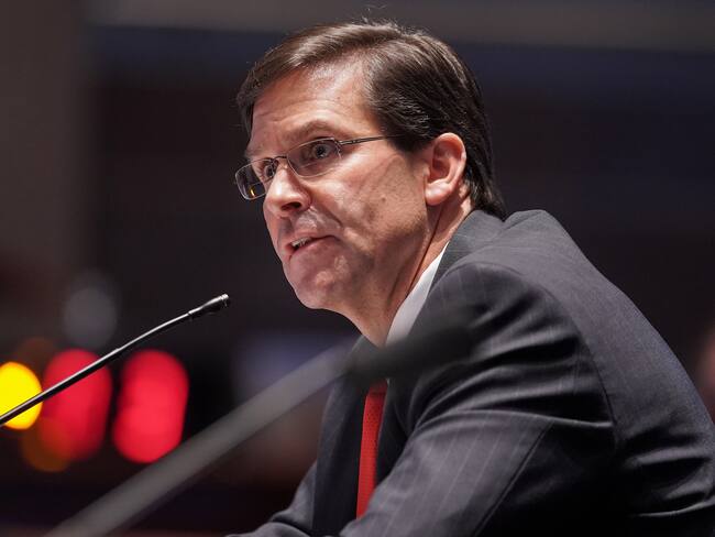 El exsecretario de Defensa de Estados Unidos de la era Trump visita Taiwán