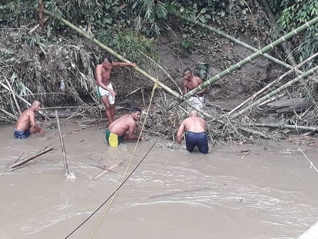 Más de 500 familias de los municipios de Florida, Tuluá, Vijes, San Pedro y Pradera, que están afectadas por el fuerte temporal, recibieron ayudas humanitarias . Foto: Cortesía