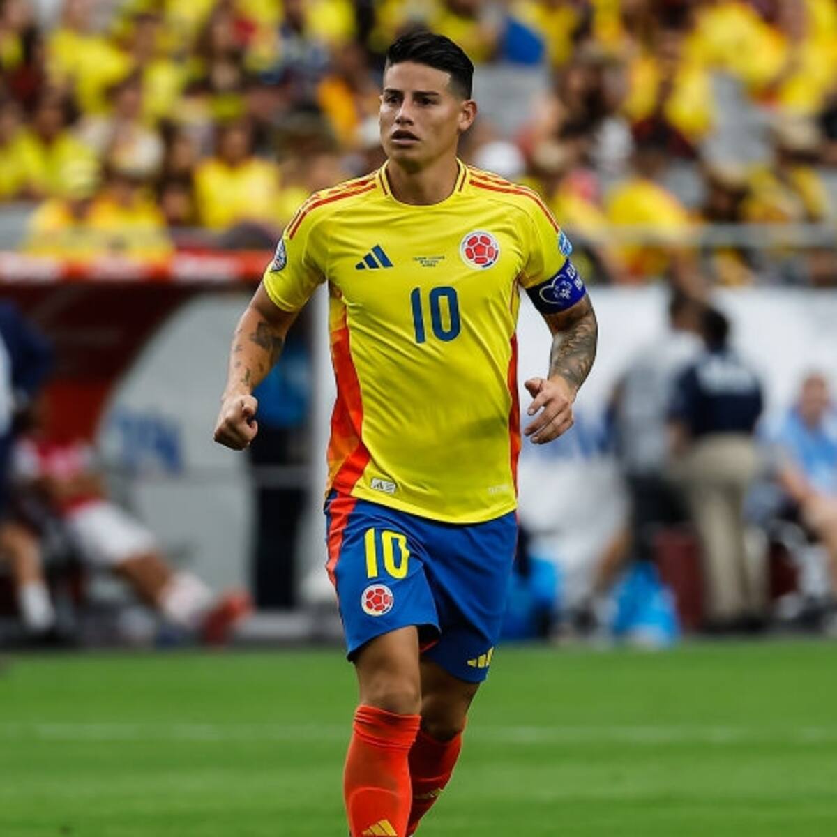 Hernán Peláez se rinde en elogios a James Rodríguez: algo tiene cuando juega con Colombia