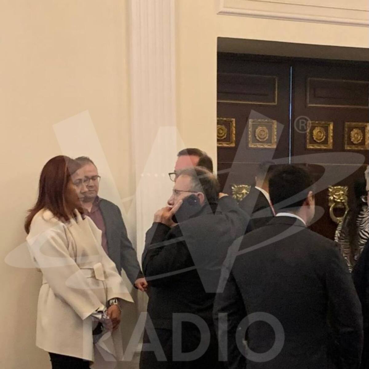 Embajador Roy Barreras, en campaña en el Senado para candidata a Dirección Administrativa