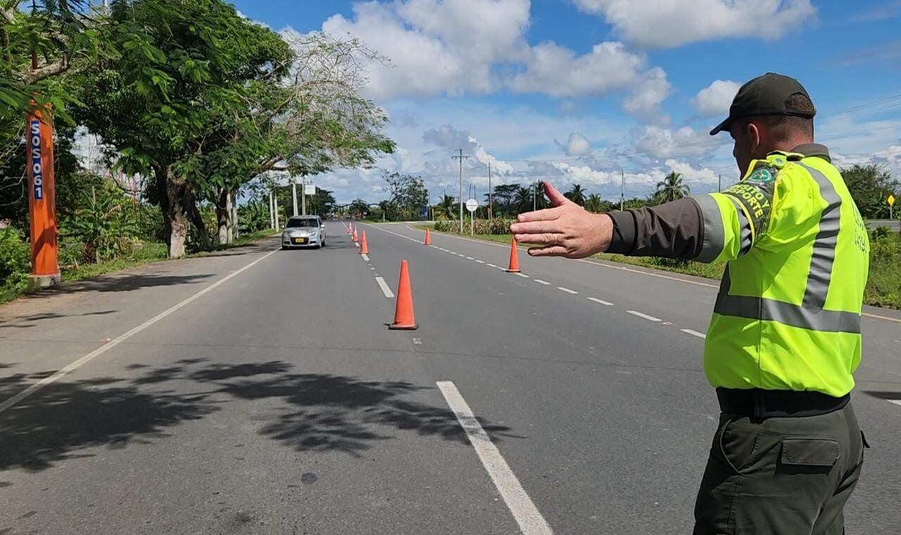 Controles en vías de Córdoba durante el pasado puente festivo. Foto: Policía.