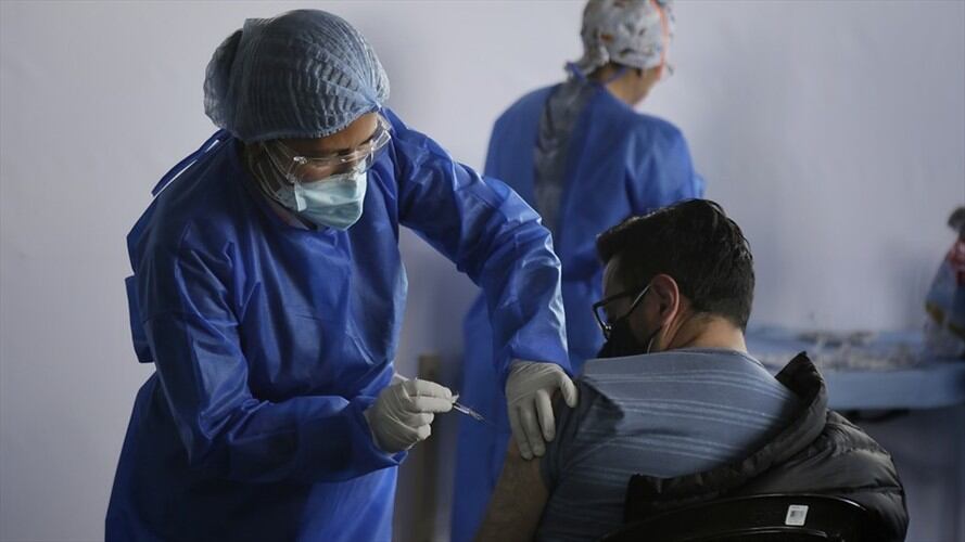 La alcaldesa Claudia López confirmó que en Bogotá no hay vacunas de Moderna para segundas dosis. Foto: Colprensa - Álvaro Tavera