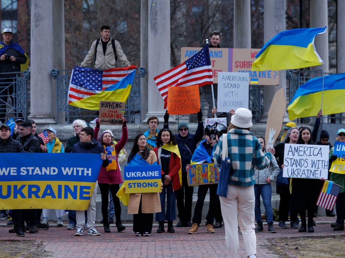 Ucrania tiene armas para resistir medio año sin ayuda de Estados Unidos, según revela un diputado