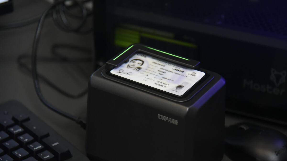 Imprenta confirma que ha distribuido más de 8.000 cédulas de extranjería desde 1 de mayo