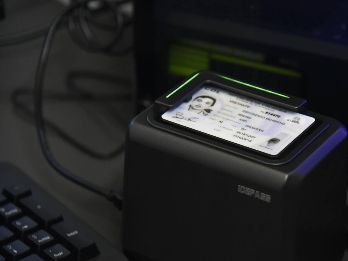 Imprenta confirma que ha distribuido más de 8.000 cédulas de extranjería desde 1 de mayo