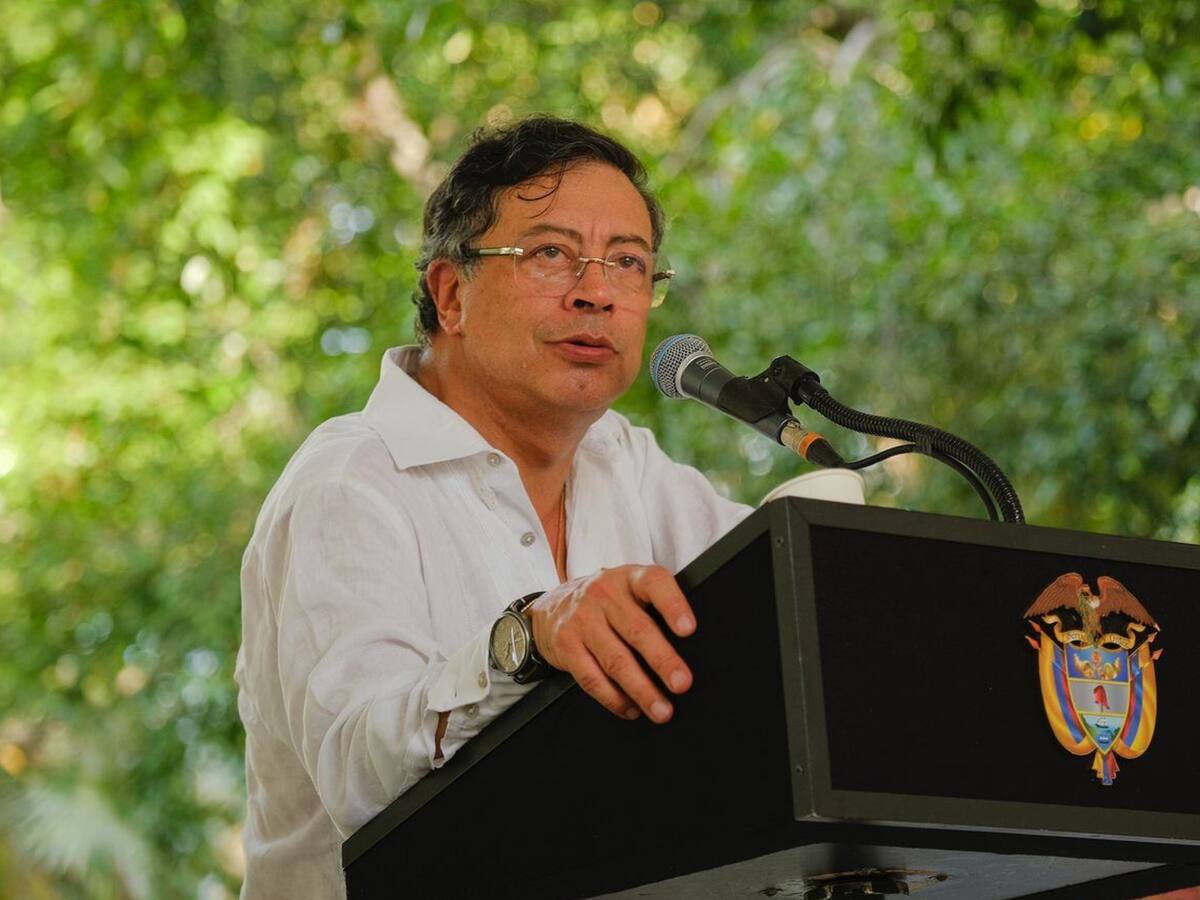 Ante elección de magistrado de Corte Constitucional, Petro advierte: “No se puede ceder al fascismo”