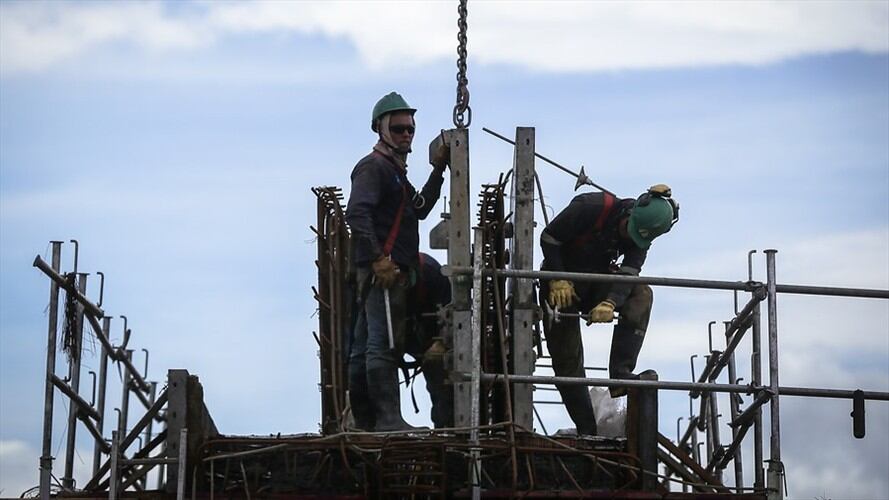 Reactiva Colombia tiene el propósito de financiar el desarrollo de proyectos de infraestructura por $1,35 billones. Foto: Colprensa