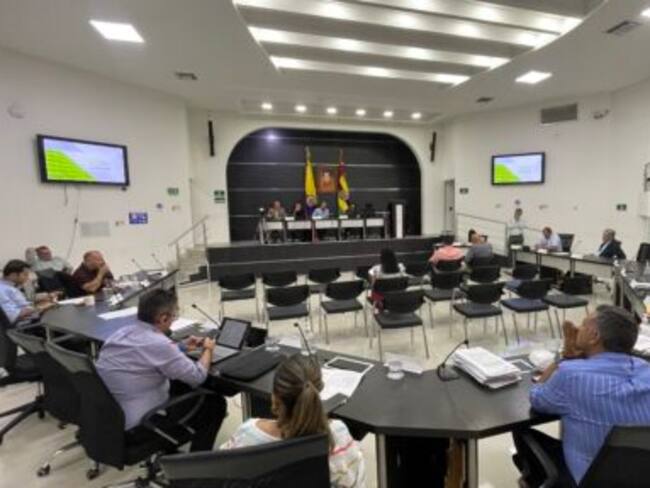 Polémica por votación para comprometer vigencias futuras por 8 años en Santander