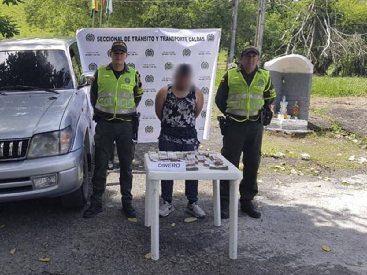 Policía en Caldas encuentra una caleta con 100 millones de pesos