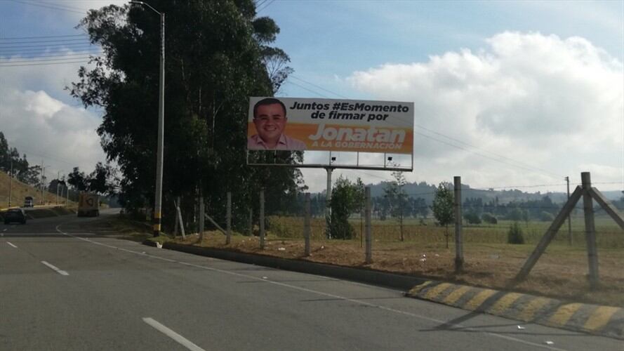 En el video se observa al actual gobernador del departamento, Carlos Amaya, expresando su respaldo al candidato por el partido Juntos es Momento, Jonathan Sánchez. Foto: Luz Helena Fonseca