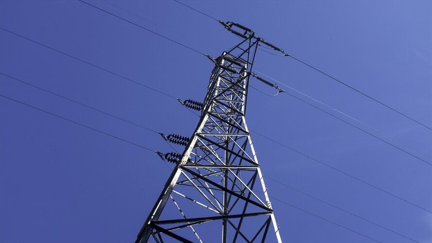 En desarrollo de actividades operativas y técnicas de personal de la Uten, sujetos desconocidos amenazaron a uno de los operarios de la Compañía Energética de Occidente. Foto: Getty Images