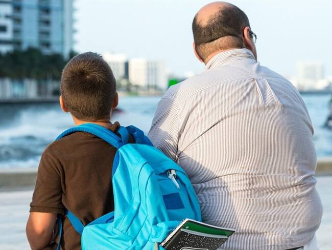 Estudio sugiere que alimentación de los padres afecta salud y peso de sus hijos