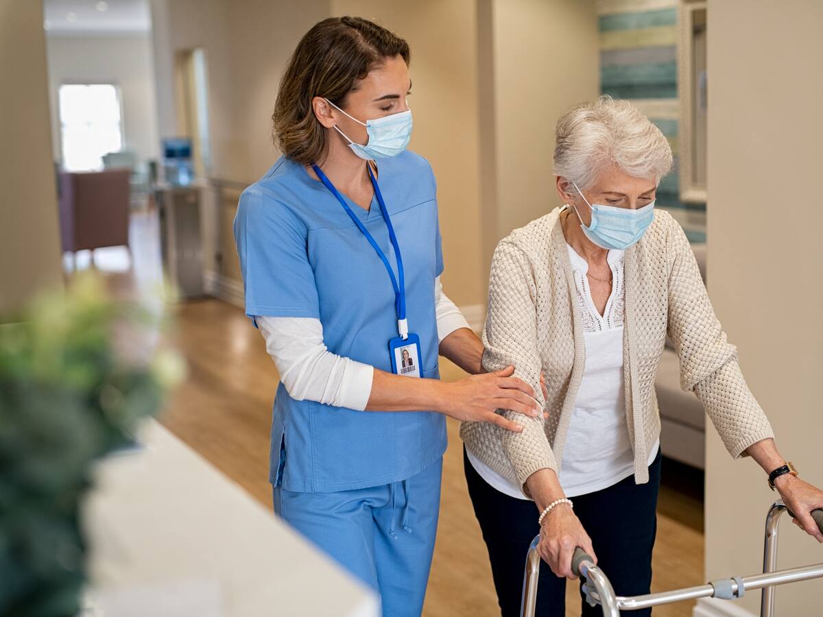 COVID-19: mayoría de los efectos se resuelven en un año tras infección leve