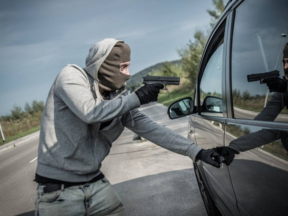 Banda delincuencial hurtaba vehículos de alta gama y los vendía por internet