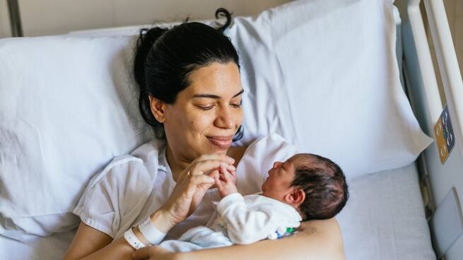 ¿Es necesario cambiar la alimentación mientras se está lactando? Esto recomienda experta