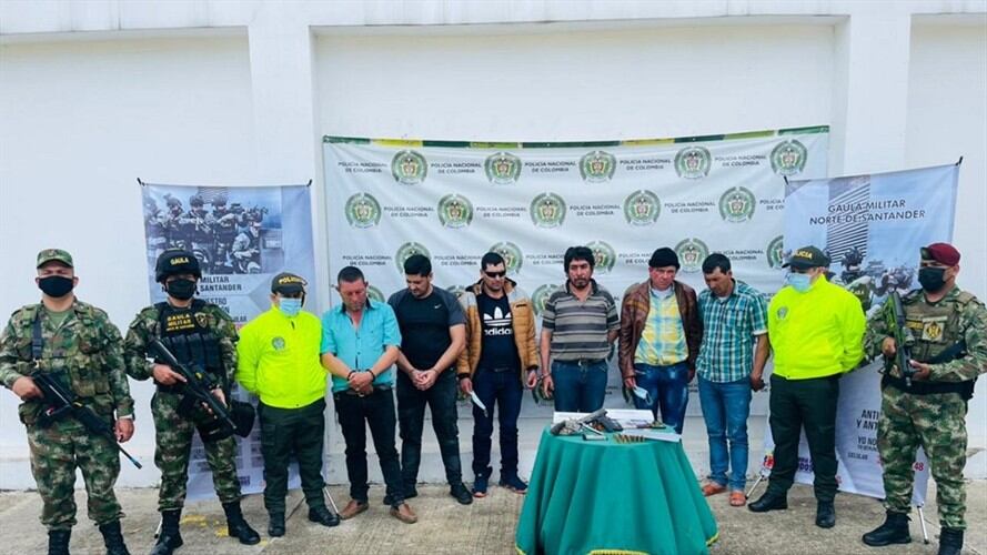 Capturados seis disidentes del frente 45 de las Farc en Norte de Santander. Foto: Cortesía Ejército Nacional