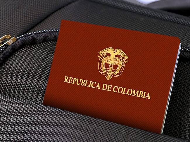 Pasaporte colombiano, imagen de referencia | Crédito: GettyImages