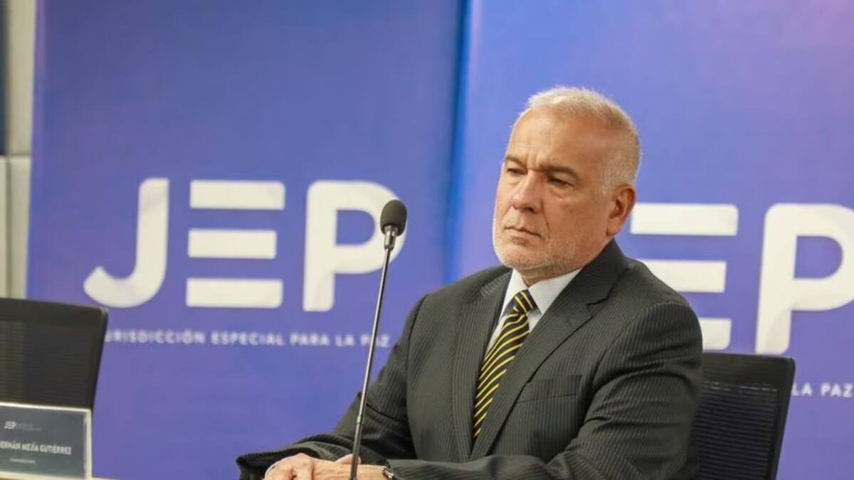 “Ordenó recibirle muertos a las AUC”: el escrito de acusación contra Hernán Mejía