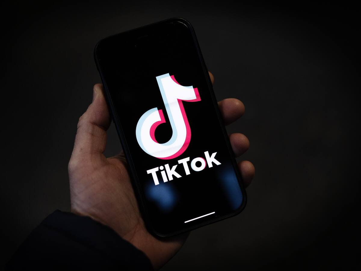 Gobernador de Florida, EE.UU, firma ley que prohíbe TikTok en universidades y oficinas