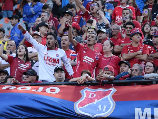 Hinchada del DIM | Foto: Colprensa