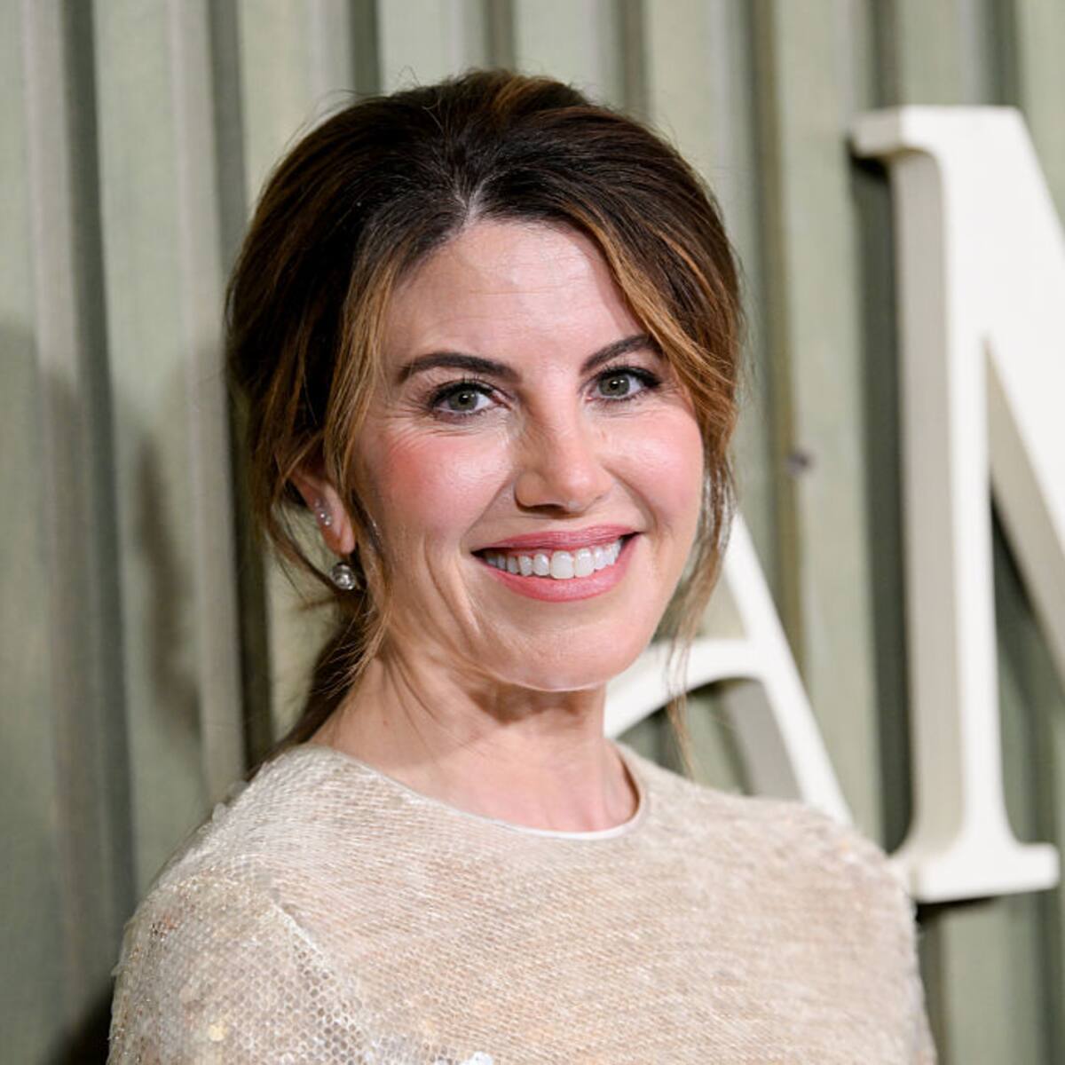 Hay que mirar al pasado con el lente del presente: Monica Lewinsky sobre serie del caso Amanda Knox