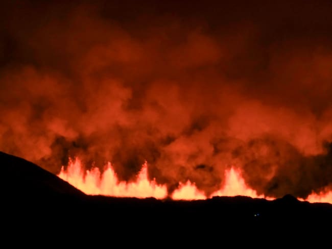 Erupción volcánica cerca de Grindavik. Foto: Kristinn Magnusson/AFP/Getty Images