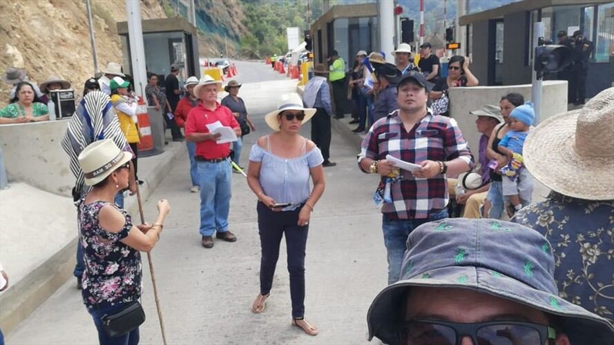 En Guateque se adelantó la reunión en donde también hizo presencia senadores de la República. . Foto: La W