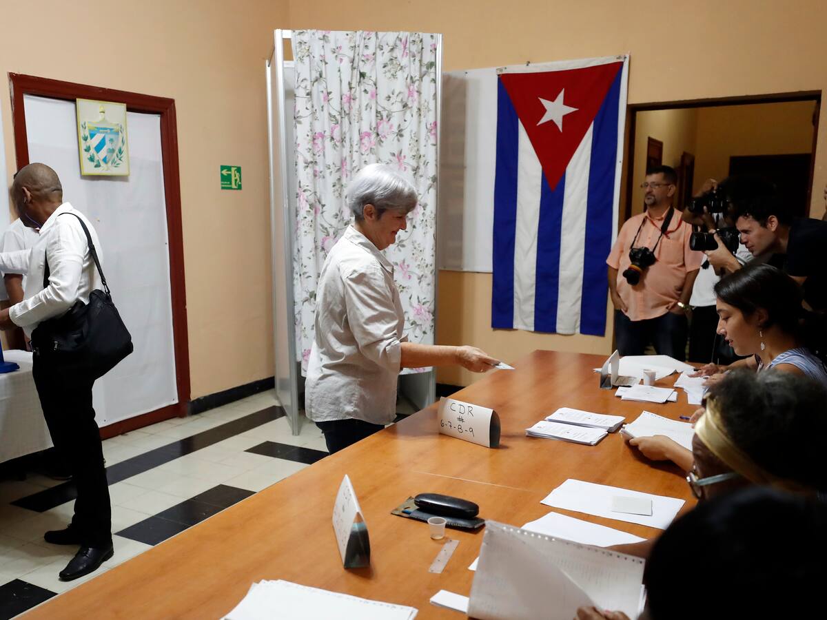 Colombia se ha convertido en cómplice de la dictadura en Cuba: Félix Llerena